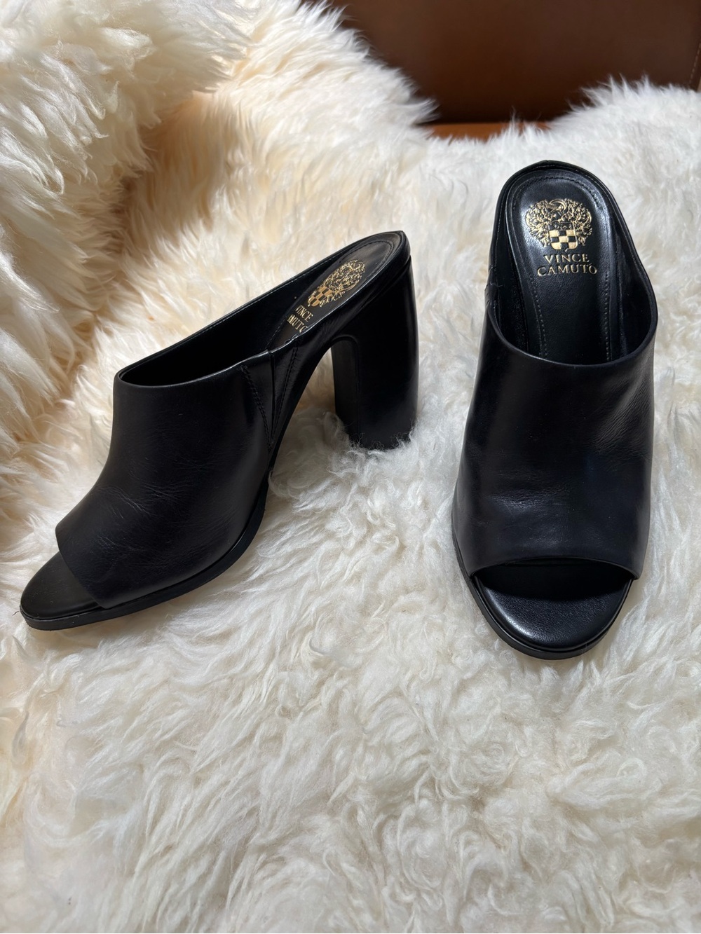 Vince Camuto Black Leather Open-Toe Slide Mules - Picture 2 of 6